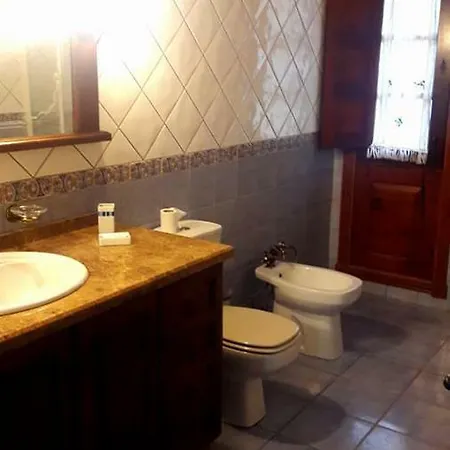 Casa Carlos بيت للعطل *