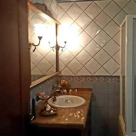 Casa Carlos Nyaraló